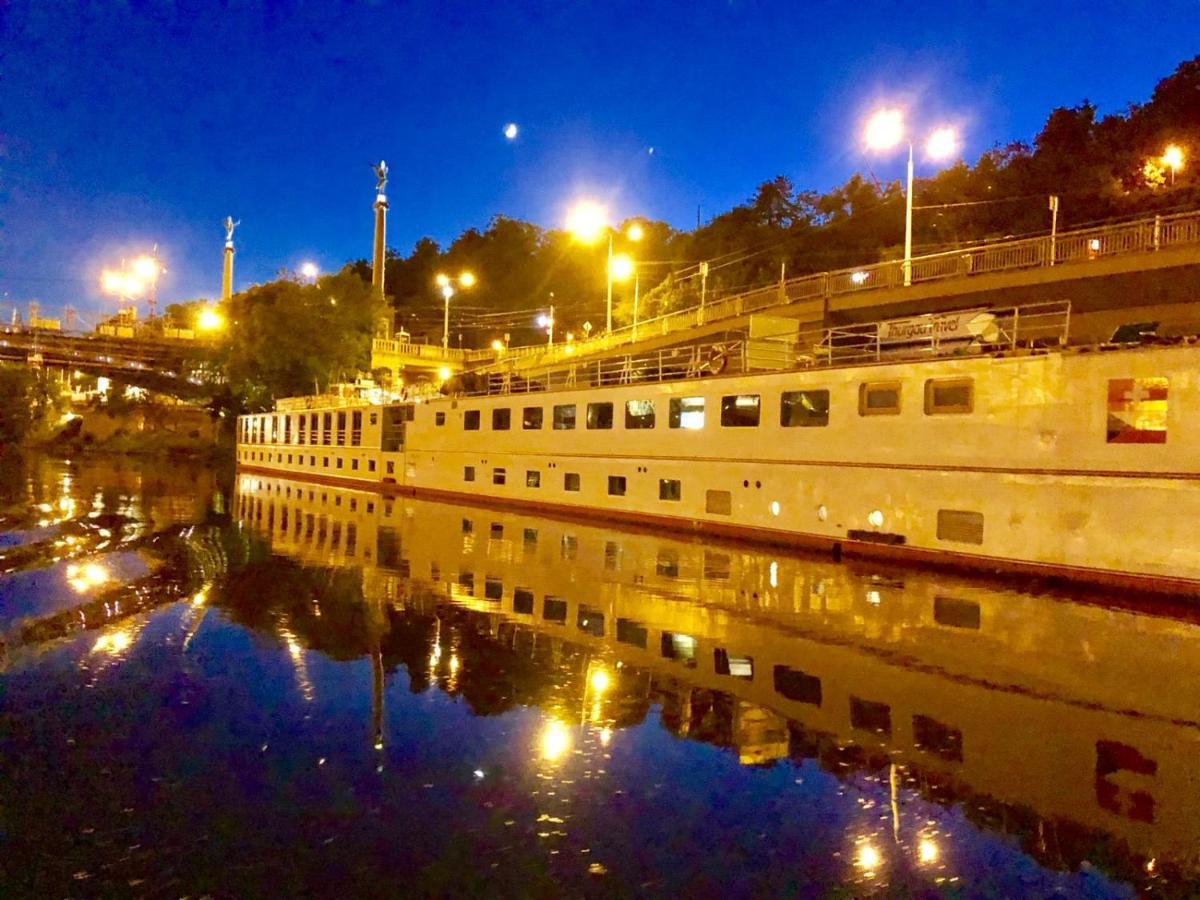 Florentina Boat Praga Exterior foto
